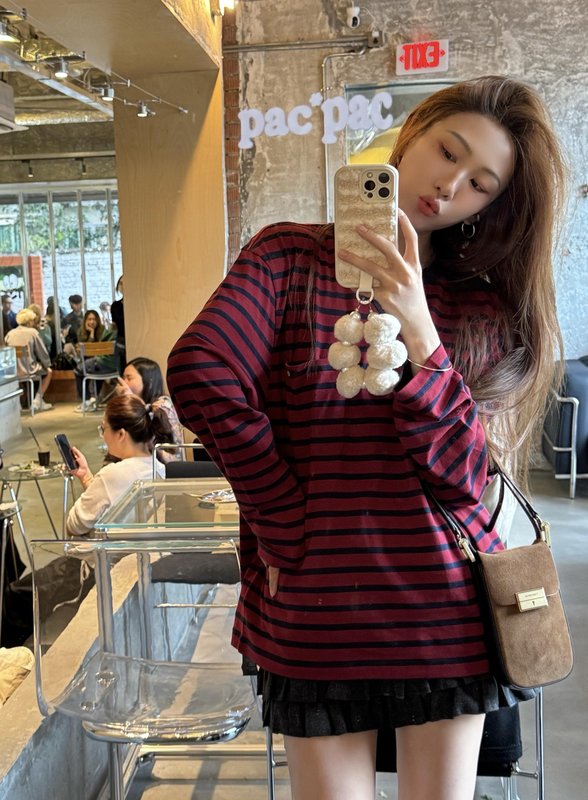 면 소재 스트라이프 V 넥 롱슬리브 티셔츠 001-255600