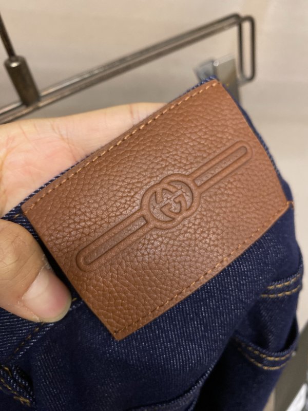 구찌 남성 슬림 스트레이트 데님 팬츠 001-255670