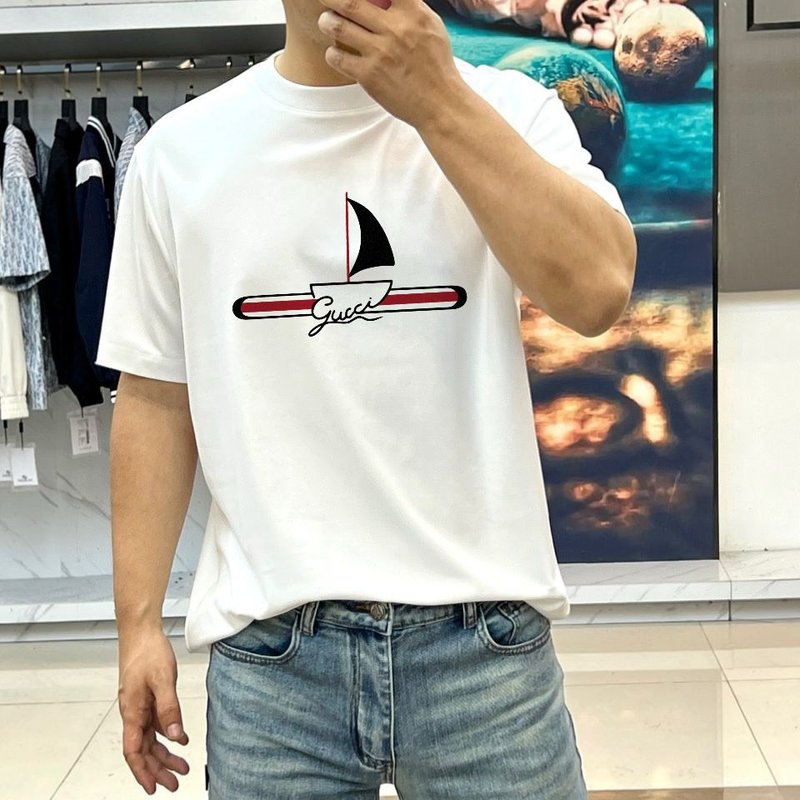 구찌 여름 신상 라운드넥 반팔 티셔츠 001-255717