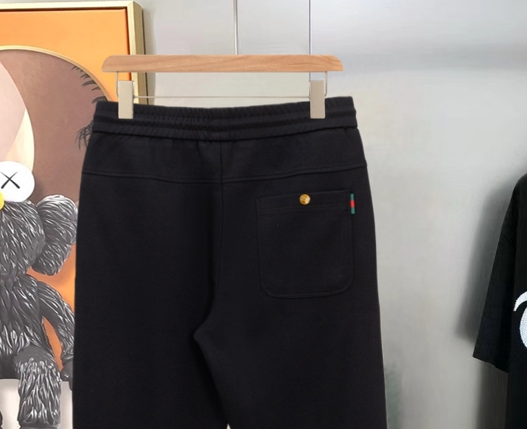 구찌 남성 입체 자수 엠보싱 로고 캐주얼 트레이닝 팬츠 001-255828
