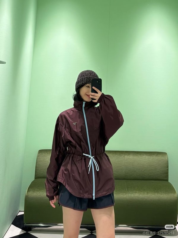 프라다 와인레드 나일론 끈 조절 자켓 001-256024