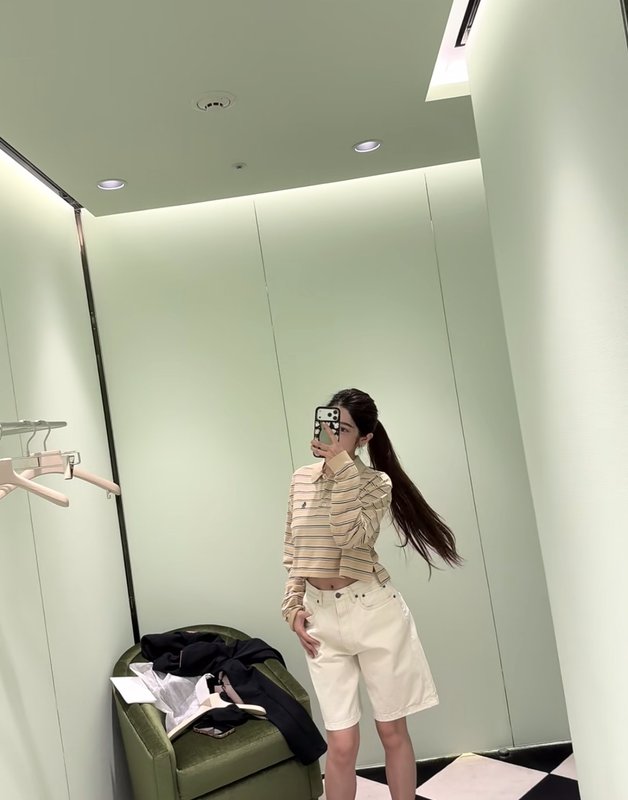 프라다 스트라이프 숏 폴로 셔츠 001-256068