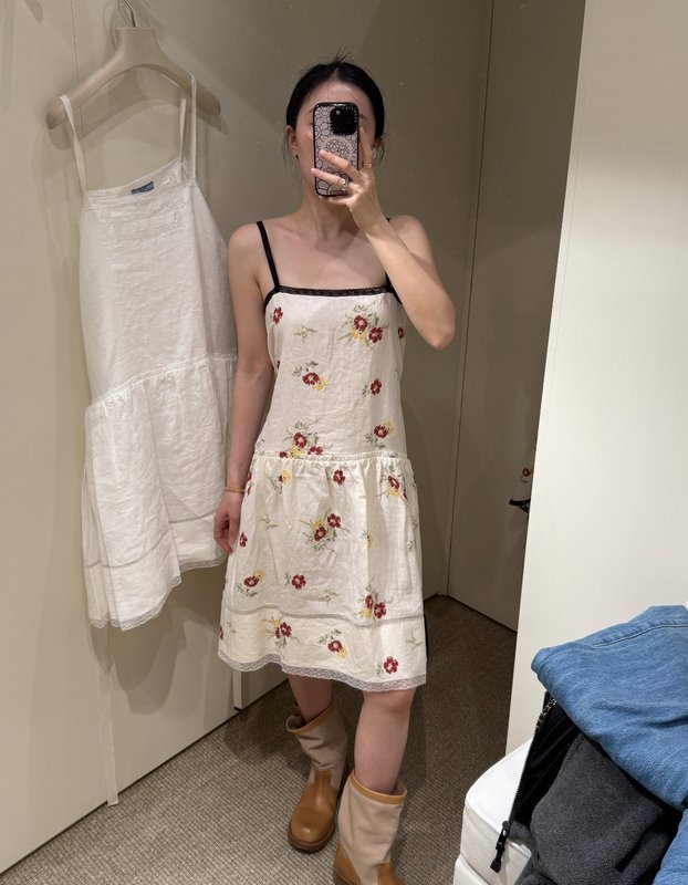 프라다 빈티지 레드 플라워 프린트 밀크 화이트 린넨 원 001-256070