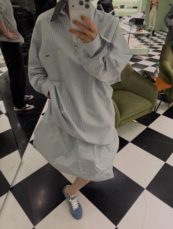 블루 화이트 스트라이프 하프 지퍼 셔츠 001-256078