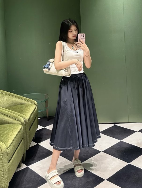 프라다 네이비 나일론 A 라인 스커트 001-256079