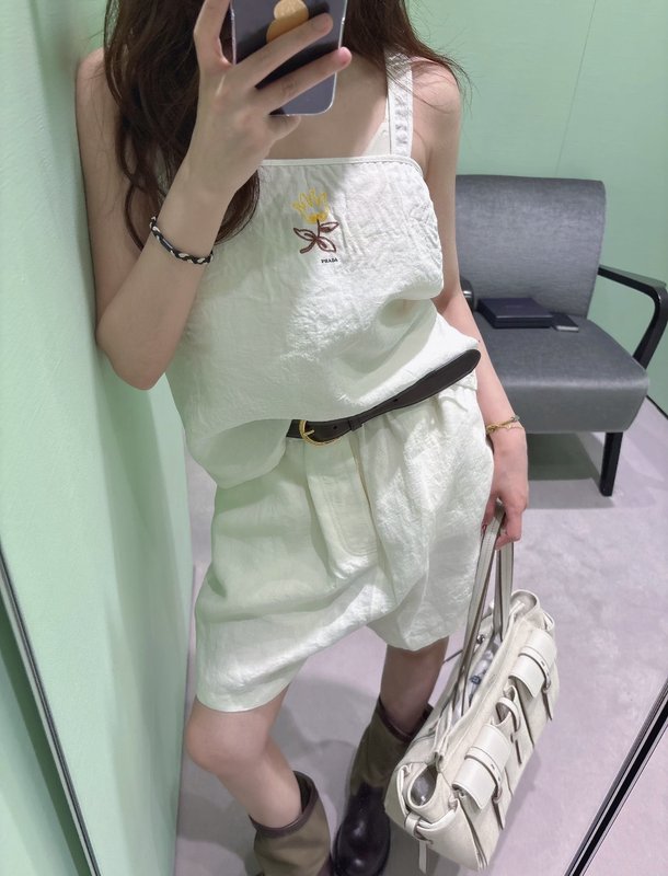 프라다 린넨 자수 플라워 크탑 001-256081