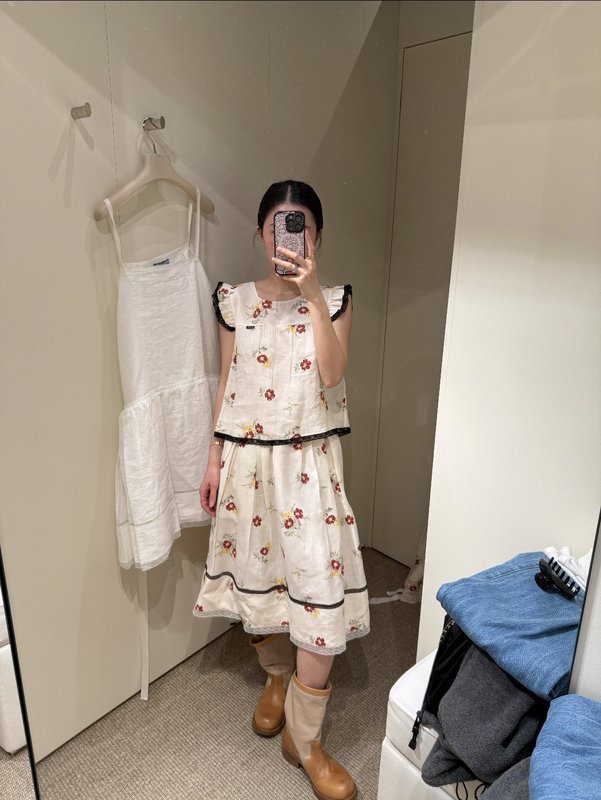 프라다 여름 플라워 레이스 스커트 001-256083