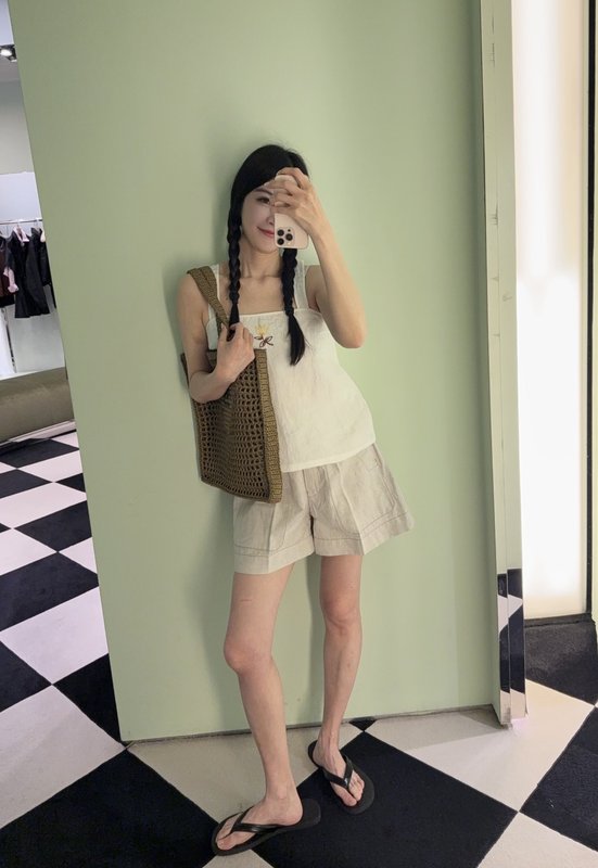 프라다 여름 자수 린넨 민소매 탑 001-256084