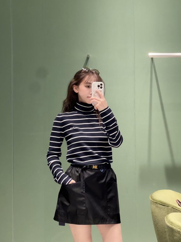 프라다 클래식 나일론 벨트 블랙 스커트 001-256133