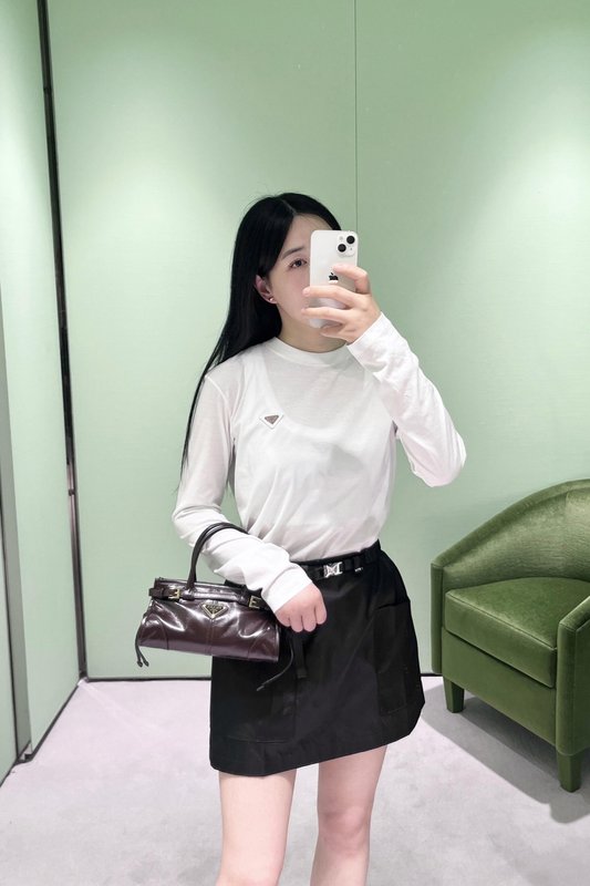 프라다 클래식 나일론 벨트 블랙 스커트 001-256133