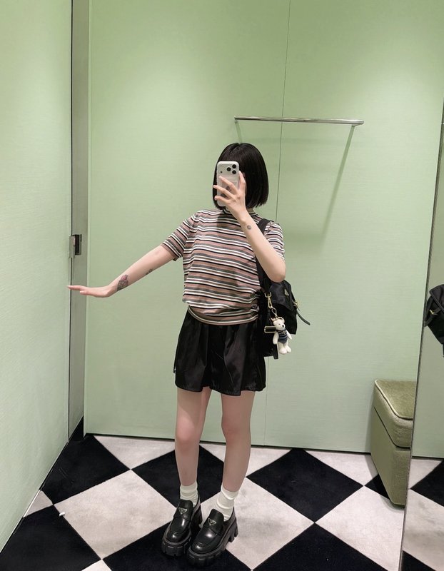레트로 브라운 스트라이프 니트 반팔 티셔츠 001-256179