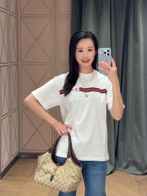 구찌레터프린트라운드넥반팔티셔츠 001-256228