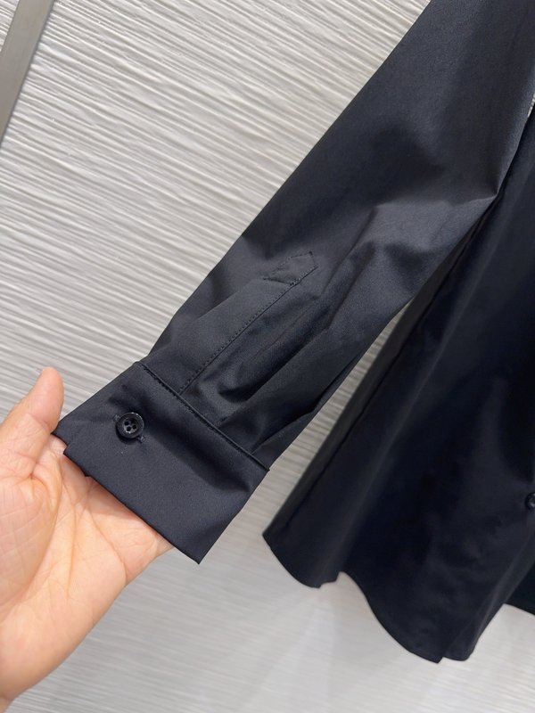 구찌 고급스러운 입체 커팅 긴팔 셔츠 001-256255