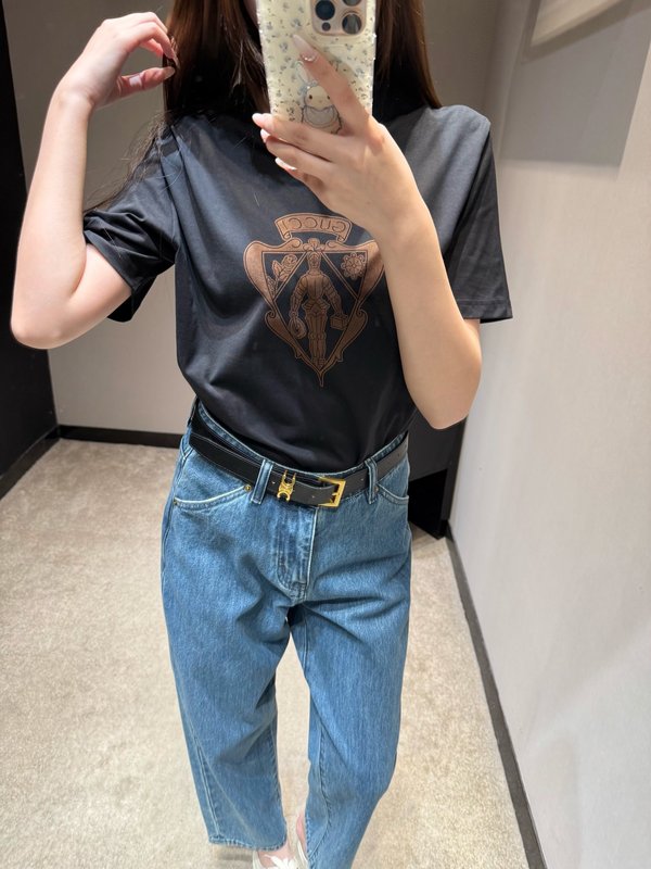 실드 나이트 로고 라운드 티셔츠 001-256273