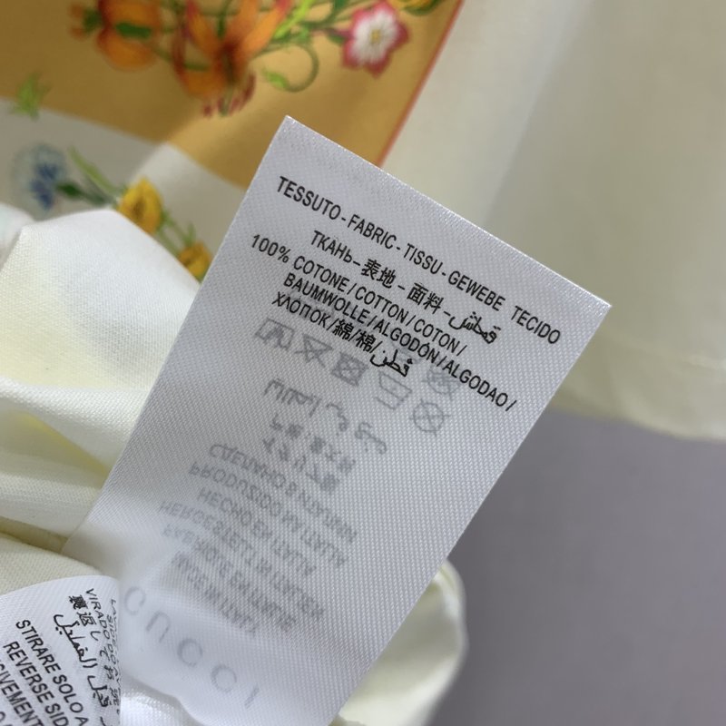 구찌 클래식 라운드넥 스퀘어 플라워 패턴 티셔츠 001-256346
