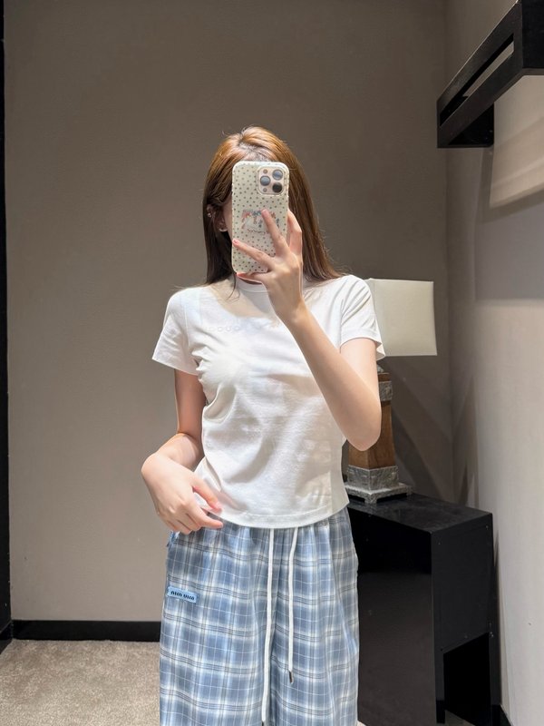 구찌 클래식 로고 자수 숏슬리브 티셔츠 001-256377