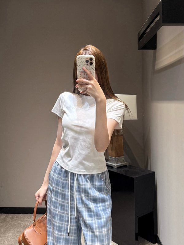 구찌 클래식 로고 자수 숏슬리브 티셔츠 001-256377