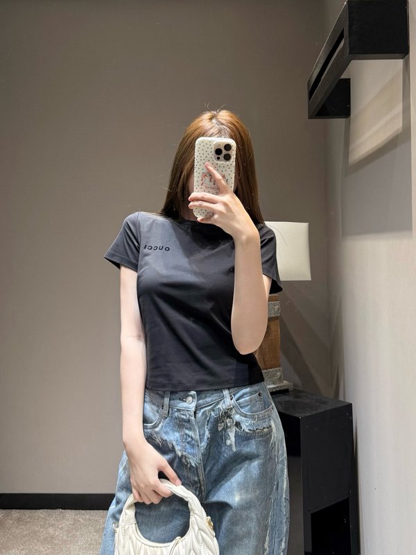 구찌 클래식 로고 자수 숏슬리브 티셔츠 001-256379