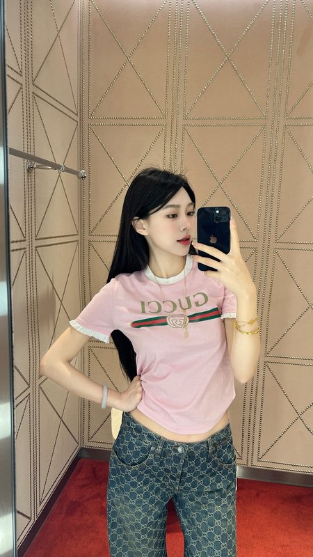 구찌 레터 프린트 러플 숏슬리브 티셔츠 001-256389
