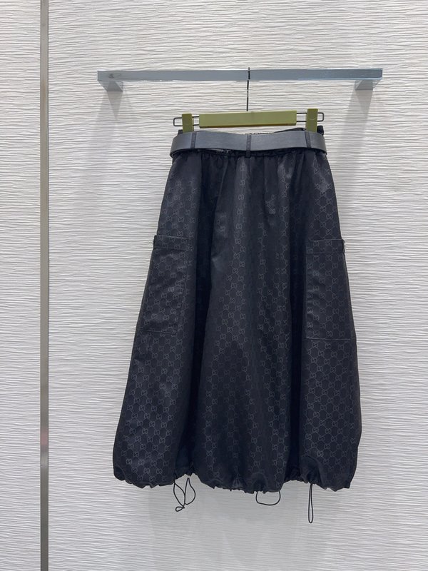 심플 럭셔리 블랙 스커트 001-256403