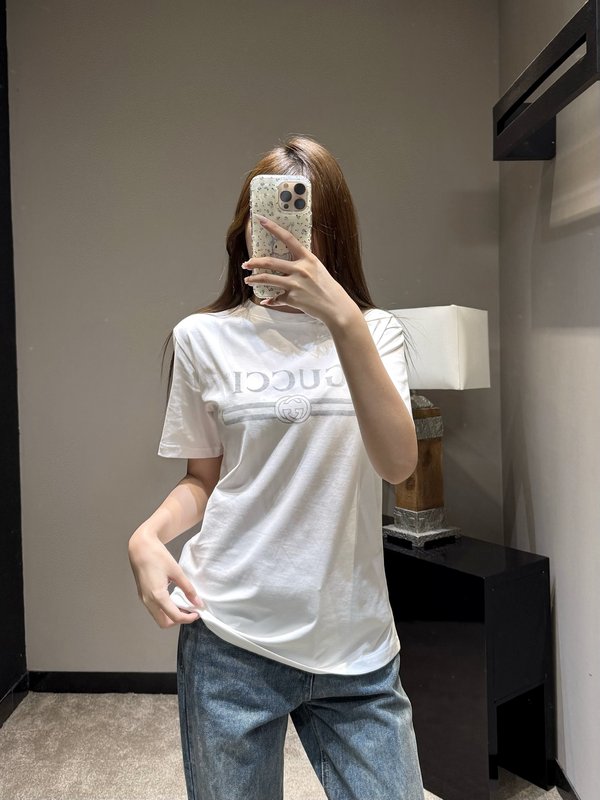 구찌 봄 신상 레터 프린트 라운드 티셔츠 001-256424
