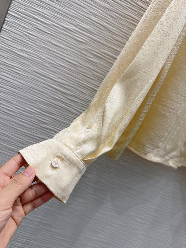 빈티지 실크 소재 고급감 블라우스 001-256468