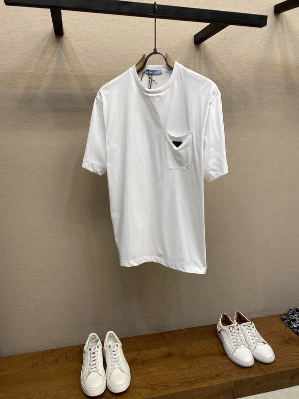 프라다 남성 반팔 티셔츠 001-256487