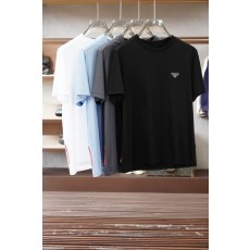 프라다 남녀공용 면 소재 자수 반팔 티셔츠 001-256496