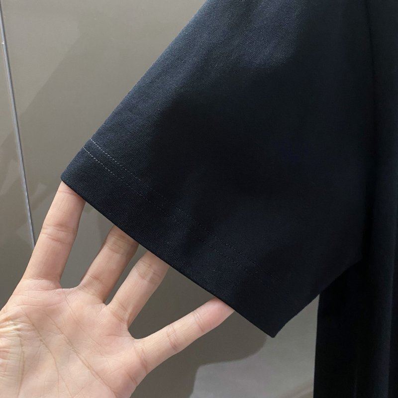 프라다 남성 코튼 라운드넥 반팔 티셔츠 001-256543