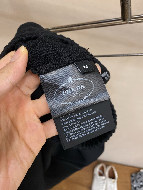 프라다 남성 캐주얼 스포츠 반바지 001-256583