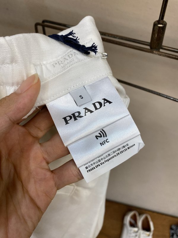 프라다 남성 린넨 반바지 세트 001-256591