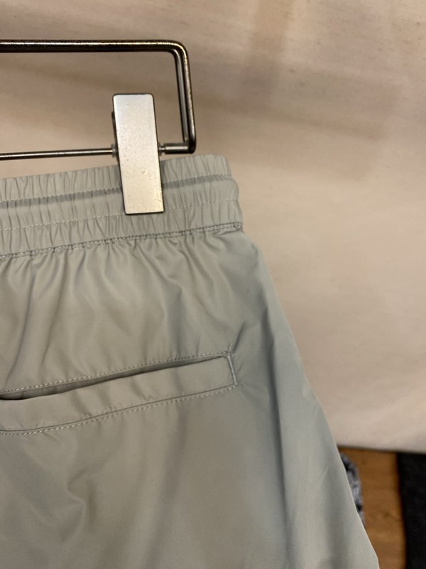 프라다 봄여름 카고 쇼츠 001-256619