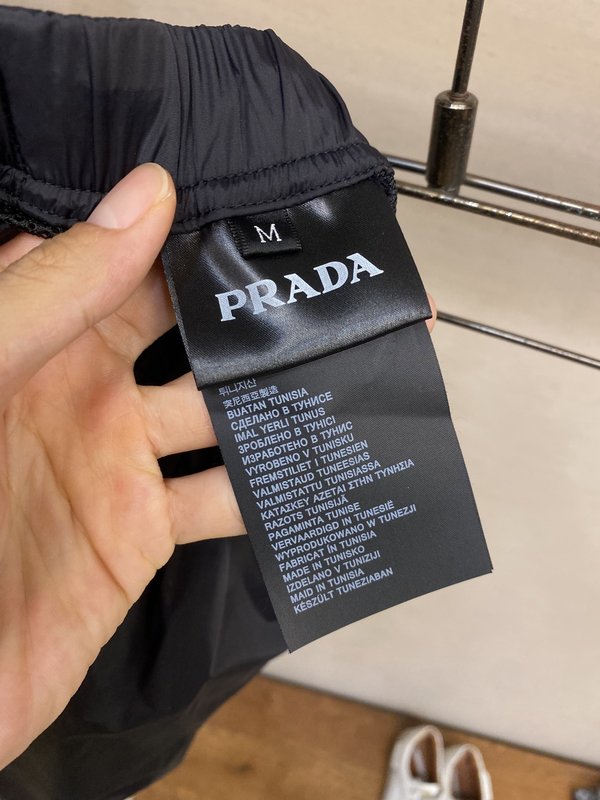 프라다 남성 나일론 밴딩 비치 쇼츠 001-256635