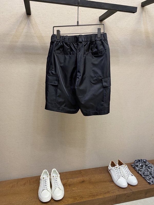 프라다 나일론 카고 반바지 001-256646