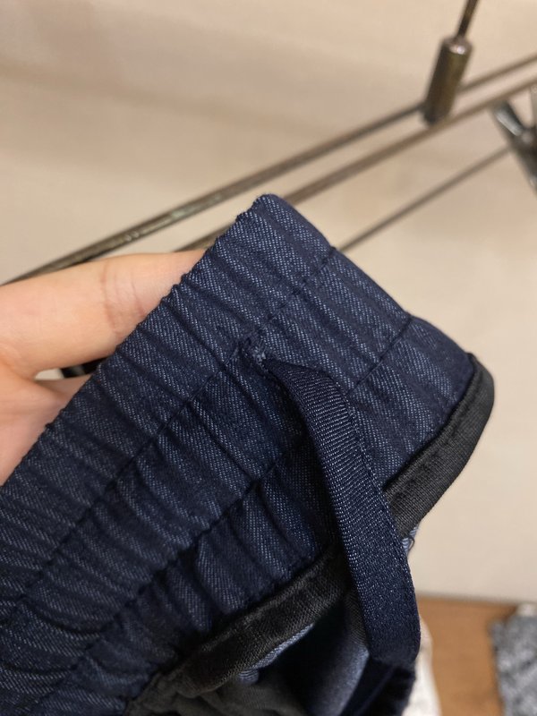 프라다 네이비 블루 밴딩 하프 팬츠 001-256648