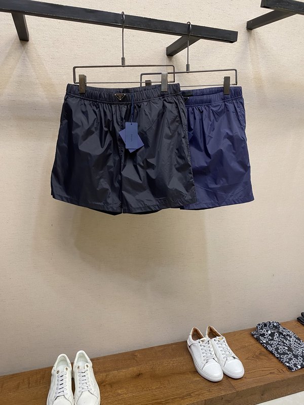 프라다 남성 나일론 밴딩 비치 쇼츠 001-256650