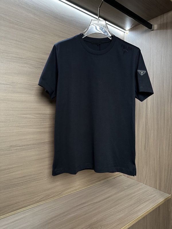 프라다 남성 라운드넥 반팔 티셔츠 001-256657