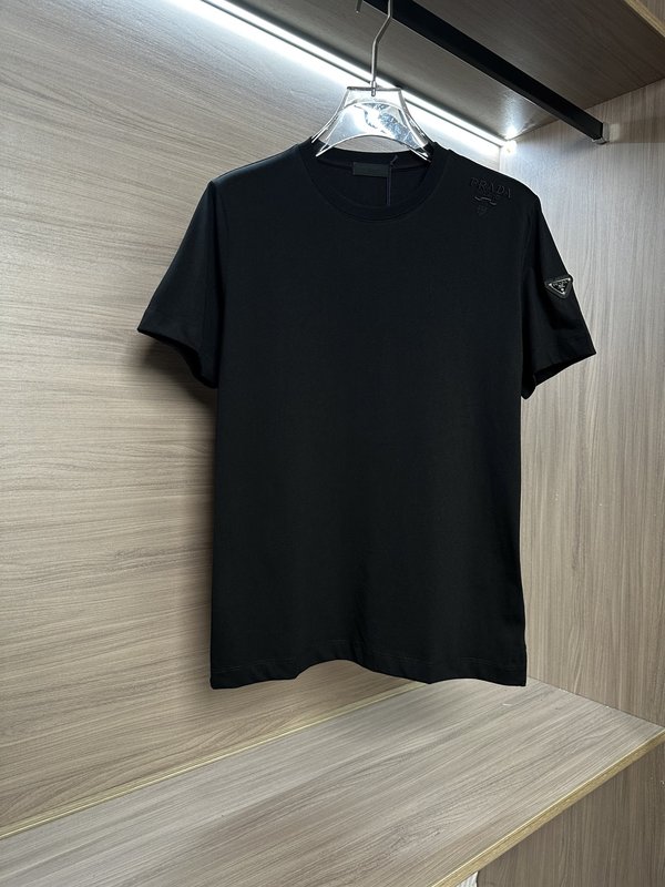 프라다 남성 라운드넥 반팔 티셔츠 001-256657