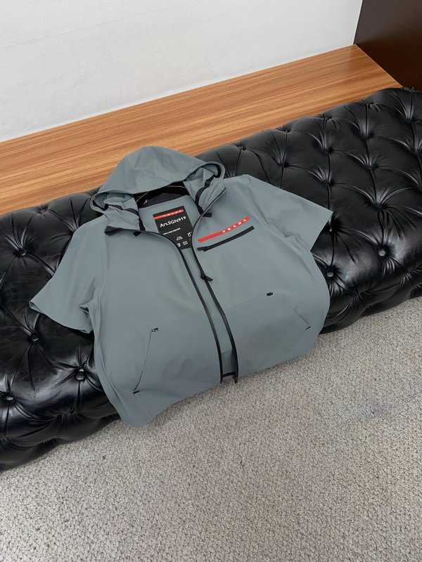 프라다 신상 캐주얼 반팔 지퍼 자켓 001-256719