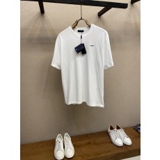 프라다 스몰 로고 자수 코튼 반팔 티셔츠 001-256730