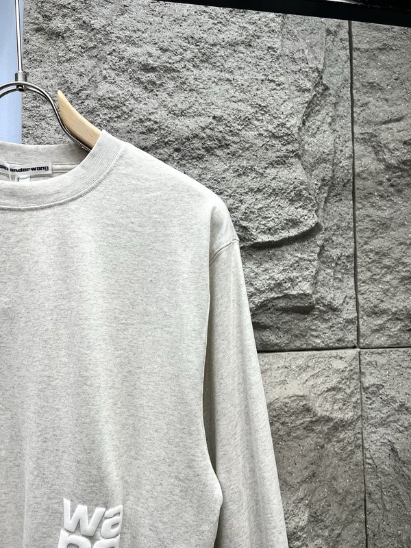 알렉산더왕 엠보 로고 긴팔 티셔츠 001-256872