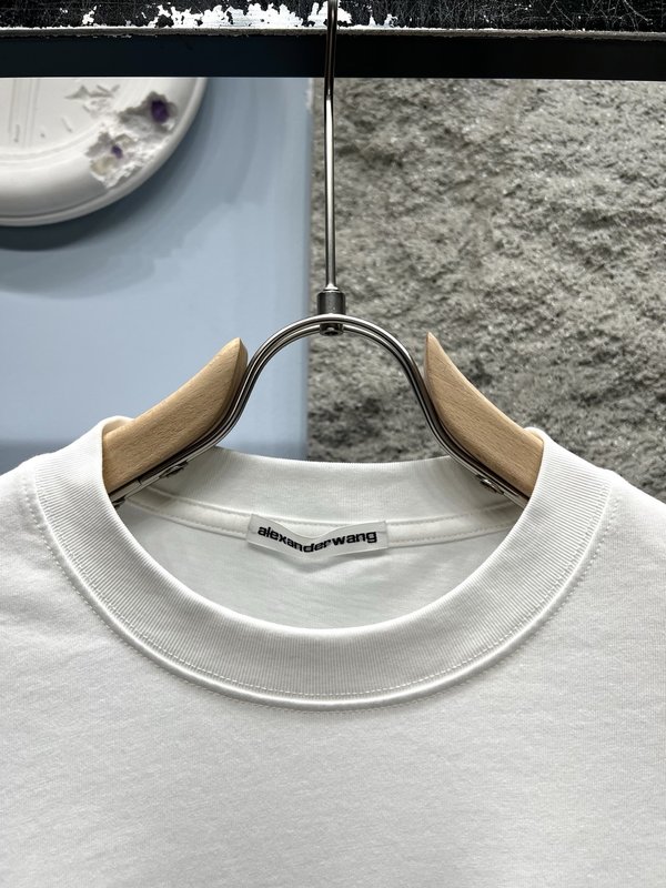 알렉산더왕 엠보싱 로고 긴팔 티셔츠 001-258042