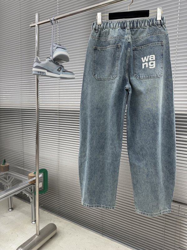 알렉산더왕 워싱 데님 커브드 핏 청바지 001-258069