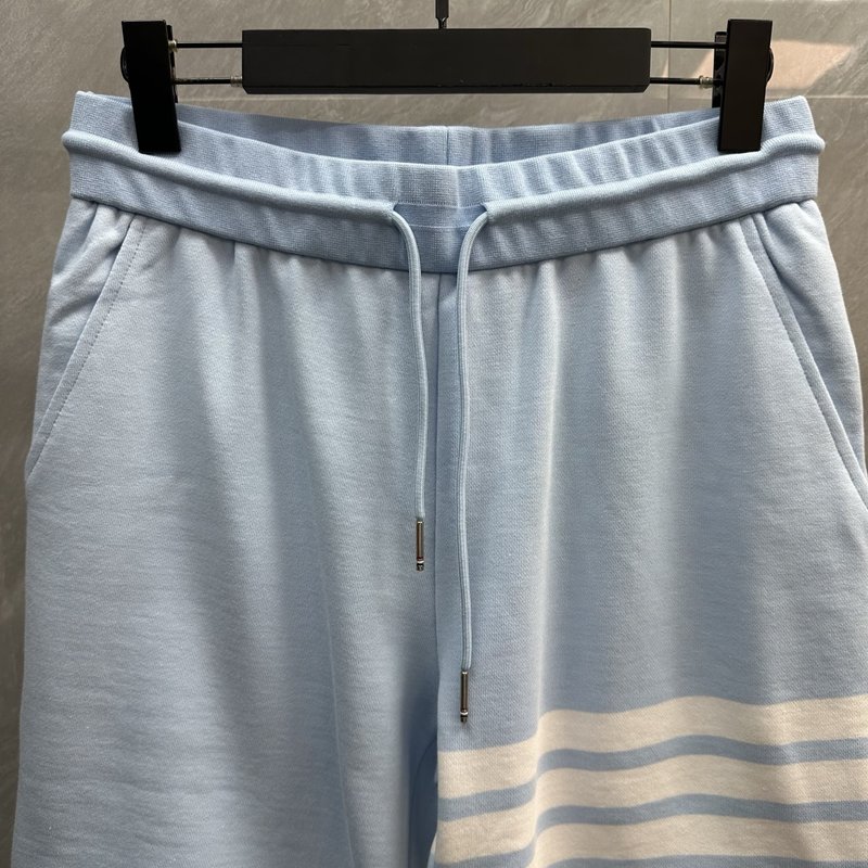 브라운 4 라인 스트라이프 캐주얼 반바지 001-258741