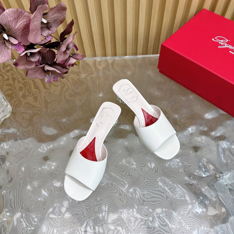 로저비비에 미니 브로슈 비비에 크리스털 버클 하프 슬리 001-258897