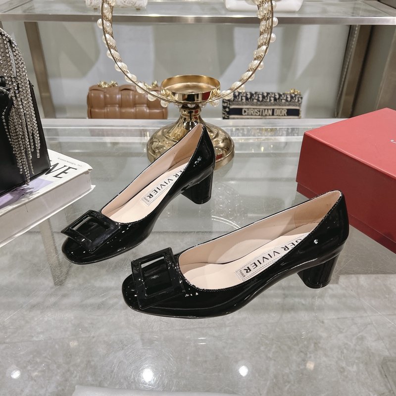 봄철 신상 스퀘어 버클 로우힐 펌프스 001-258903