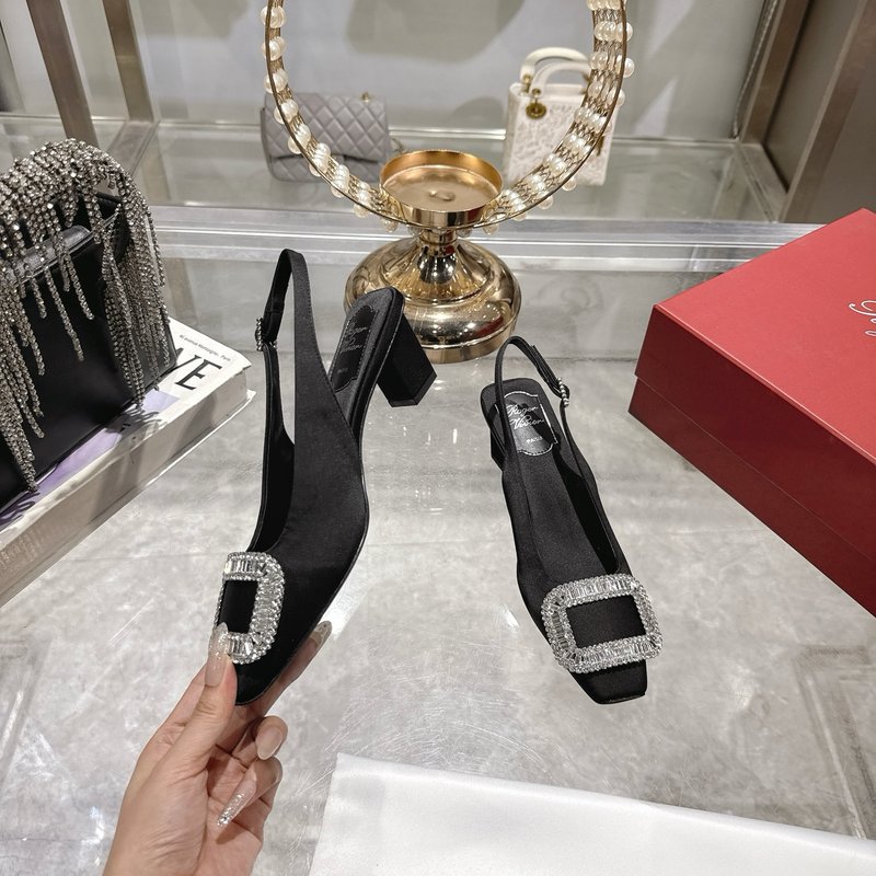 로저 비비에 실크 새틴 다이아몬드 버클 하이힐 샌들 001-258935