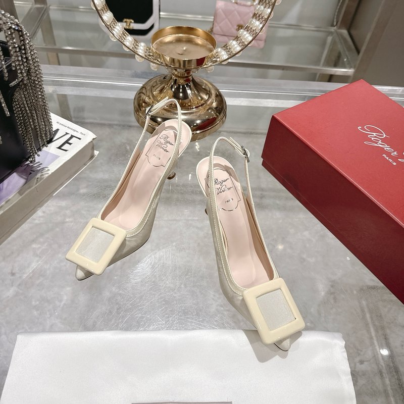 RV 스타일 버클 하이힐 샌들 우아한 통근 001-258955