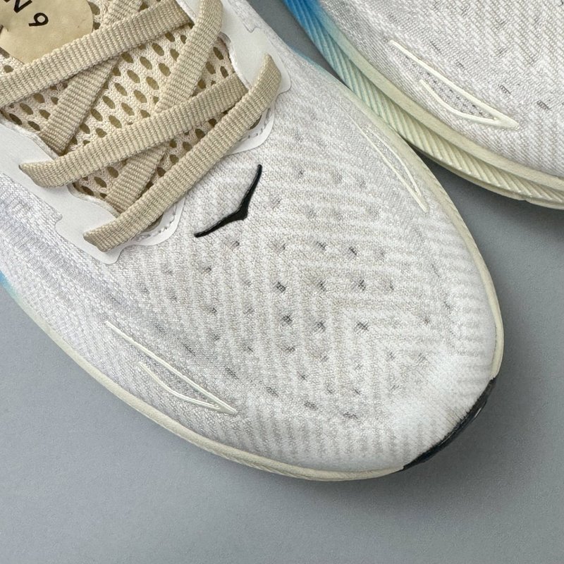 HOKA 클리프톤 9 가벼운 러닝화 001-259524