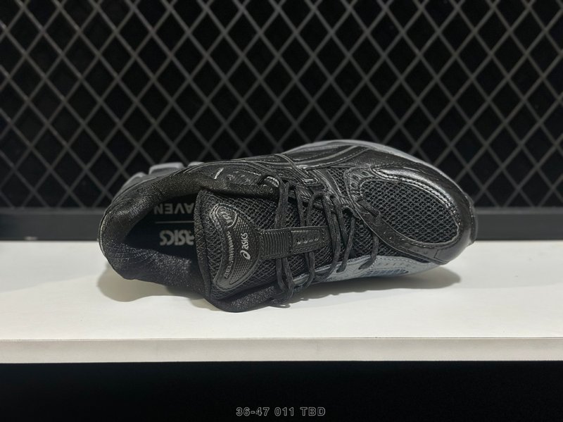 아식스 레트로 통기성 러닝화 001-259639